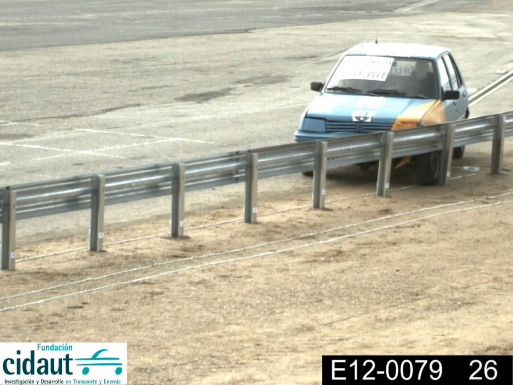 Ensayo TB11 (E12-0079): automóvil de 900 kg a 100 km/h y 20°