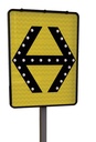 SEÑAL FLECHA DOBLE SOLAR (FLECHA D S)
