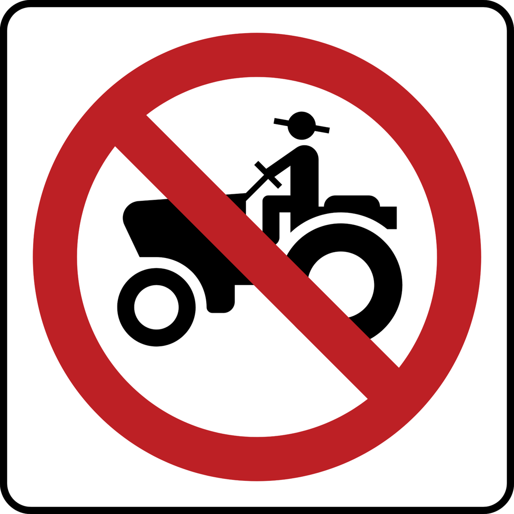 TABLERO PARA SR-29 PROHIBIDA LA CIRCULACIÓN DE VEHÍCULOS AGRÍCOLAS (Ingeniería, 61 X 61 CM)