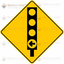 SEÑAL SP-49 (VUELTA IZQUIERDA CON SEMÁFORO)